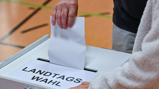 Auf jede Stimme kommt es an. Das zeigte auch die knappe Abstimmung über das Direktmandat zwischen Matthias Lammert und Manuel Li Auf jede Stimme kommt es an. Das zeigte auch die knappe Abstimmung über das Direktmandat zwischen Matthias Lammert und Manuel Li