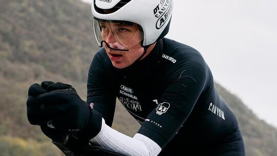 Alex McCormack an der Mosel: 3826,47 Kilometer legte der Ultra-Radfahrer in sieben Tagen zurück, immer hin und her zwischen Kobl Alex McCormack an der Mosel: 3826,47 Kilometer legte der Ultra-Radfahrer in sieben Tagen zurück, immer hin und her zwischen Kobl