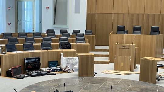 Vier Abgeordnete mehr, aber weniger Fraktionen: Wenn der rheinland-pfälzische Landtag am 18. Mai zu seiner ersten Sitzung für di Vier Abgeordnete mehr, aber weniger Fraktionen: Wenn der rheinland-pfälzische Landtag am 18. Mai zu seiner ersten Sitzung für di