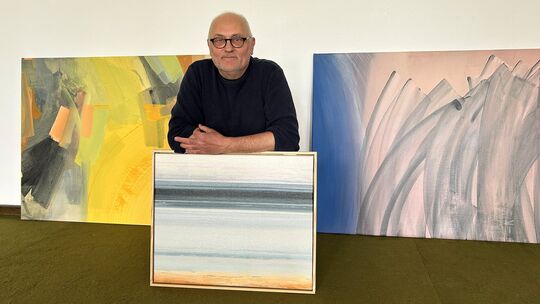 Die Brushstrokes, also Pinselstriche, sind das Markenzeichen Mircea Handaburas. Er ist einer von insgesamt vier Künstlern, die i Die Brushstrokes, also Pinselstriche, sind das Markenzeichen Mircea Handaburas. Er ist einer von insgesamt vier Künstlern, die i