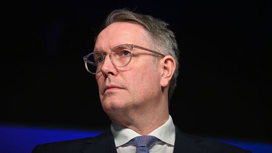 Was wird aus Noch-Regierungschef Alexander Schweitzer nach der historischen SPD-Wahlniederlage bei der Landtagswahl am 22. März? Was wird aus Noch-Regierungschef Alexander Schweitzer nach der historischen SPD-Wahlniederlage bei der Landtagswahl am 22. März?