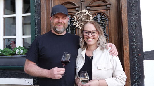 Christian und Janina Althammer sehen im Weinbau ihre Zukunft. Christian und Janina Althammer sehen im Weinbau ihre Zukunft.
