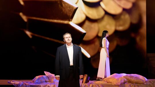 Großartige Darsteller der Titelpartien in "Antony and Cleopatra" sind Andrew Finden und Danielle Rohr in der Koblenzer Neuproduk Großartige Darsteller der Titelpartien in "Antony and Cleopatra" sind Andrew Finden und Danielle Rohr in der Koblenzer Neuproduk