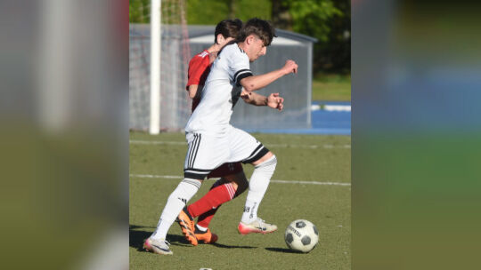 Einer der besten Offensivspieler der Verbandsliga: Louis Brun von der JSG Nahe-Glan kämpft noch um die Torjägerkrone. Einer der besten Offensivspieler der Verbandsliga: Louis Brun von der JSG Nahe-Glan kämpft noch um die Torjägerkrone.