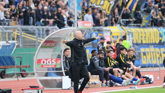 Fast hätte der eine oder andere Fatih Cift gar nicht erkannt am Samstag beim 3:1-Derbysieg gegen die TuS Koblenz. Cift hatte unt Fast hätte der eine oder andere Fatih Cift gar nicht erkannt am Samstag beim 3:1-Derbysieg gegen die TuS Koblenz. Cift hatte unt