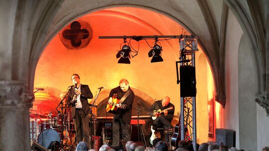 Die „Simon & Garfunkel Revival-Band“ hat Welthits wie „The Sound of Silence“, „El Condor Pasa“ oder „Mrs. Robinson“ gespielt. Die „Simon & Garfunkel Revival-Band“ hat Welthits wie „The Sound of Silence“, „El Condor Pasa“ oder „Mrs. Robinson“ gespielt.