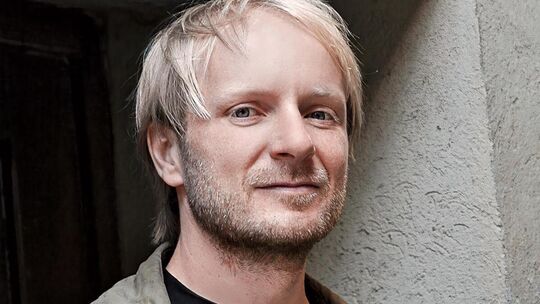 Der Schriftsteller Jochen Schmidt erhält den Joseph-Breitbach-Preis 2026. Der Schriftsteller Jochen Schmidt erhält den Joseph-Breitbach-Preis 2026.