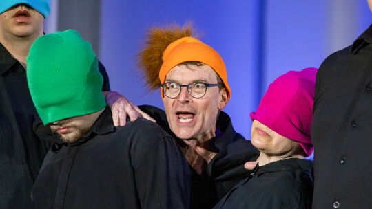 Ausdrucksstark ist das Theaterspiel "Rauschen" im Theater Koblenz. Ausdrucksstark ist das Theaterspiel "Rauschen" im Theater Koblenz.