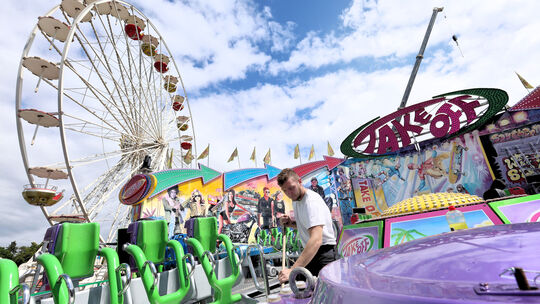 Am Pfingstwochenende finden gleich mehrere Kirmessen im Kreis Neuwied statt. Allen voran: die Heddesdorfer Pfingstkirmes. Der Au Am Pfingstwochenende finden gleich mehrere Kirmessen im Kreis Neuwied statt. Allen voran: die Heddesdorfer Pfingstkirmes. Der Au