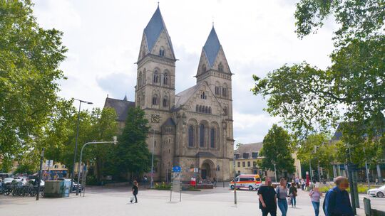 Der Überfall auf eine Förderschülerin in Koblenz ist der Anlass für eine Demonstration am Samstag vor der Herz-Jesu-Kirche. Das Der Überfall auf eine Förderschülerin in Koblenz ist der Anlass für eine Demonstration am Samstag vor der Herz-Jesu-Kirche. Das
