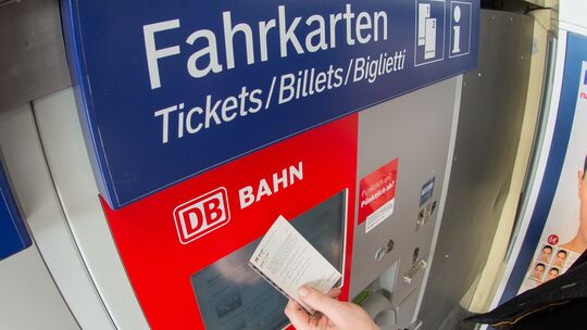 Mit der Bahn erlebte ein Moselaner jüngst eine Odyssee von Eller bis nach Trier. Die Reise dauerte fünf Stunden und nicht, wie r Mit der Bahn erlebte ein Moselaner jüngst eine Odyssee von Eller bis nach Trier. Die Reise dauerte fünf Stunden und nicht, wie r