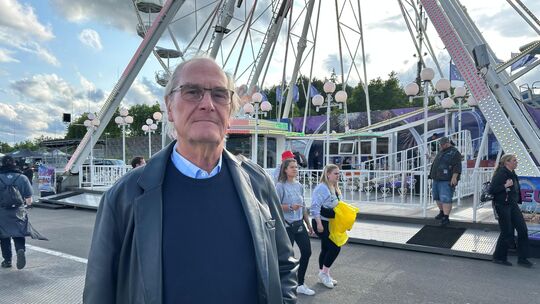 Otfried Hanstein betreibt das Riesenrad bei Rock am Ring. Doch damit ist in diesem Jahr Schluss. Auf dem Festivalgelände ist kei Otfried Hanstein betreibt das Riesenrad bei Rock am Ring. Doch damit ist in diesem Jahr Schluss. Auf dem Festivalgelände ist kei