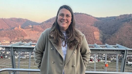 Sie sei ein Kind von der Mosel und vom Hunsrück, sagt Tamara Müller. In Bernkastel-Kues ging sie zur Schule, Morbach ist ihre He Sie sei ein Kind von der Mosel und vom Hunsrück, sagt Tamara Müller. In Bernkastel-Kues ging sie zur Schule, Morbach ist ihre He