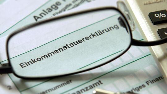 Experten der Steuerberaterkammer Rheinland-Pfalz beraten am Lesertelefon zu Fragen rund um die Einkommenssteuererklärung. Experten der Steuerberaterkammer Rheinland-Pfalz beraten am Lesertelefon zu Fragen rund um die Einkommenssteuererklärung.