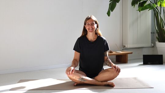 Ronja Bender betreibt gemeinsam mit ihrem Partner die Yoga- und Pilates-Studios "aum" in Koblenz. Ronja Bender betreibt gemeinsam mit ihrem Partner die Yoga- und Pilates-Studios "aum" in Koblenz.