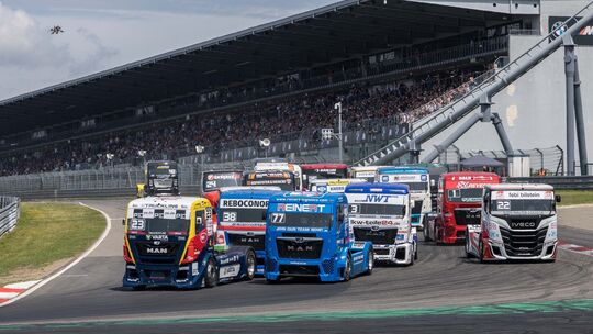 Der Internationale Shell ADAC Truck-Grand-Prix (TGP) feiert vom 10. bis 12. Juli feiert seinen 40. Geburtstag mit dem Finale der Der Internationale Shell ADAC Truck-Grand-Prix (TGP) feiert vom 10. bis 12. Juli feiert seinen 40. Geburtstag mit dem Finale der