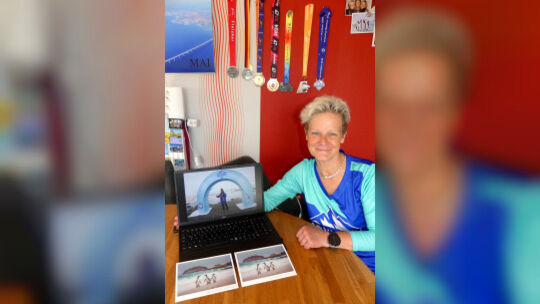 Marita Berg aus Meisenheim meisterte die Herausforderungen bei ihrem 111. Marathonlauf auf King George Island in der Antarktis. Marita Berg aus Meisenheim meisterte die Herausforderungen bei ihrem 111. Marathonlauf auf King George Island in der Antarktis.
