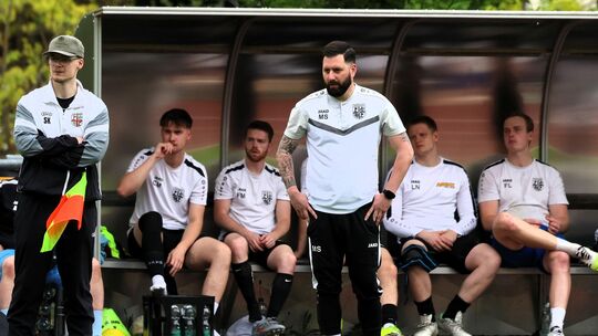 Mayens Trainer Marc Steil (in der Mitte, stehend) fühlt sich gut gerüstet. Mayens Trainer Marc Steil (in der Mitte, stehend) fühlt sich gut gerüstet.