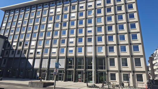 Am zweiten Verhandlungstag wurden mehrere Zeugen aufgerufen. Sie schilderten, der Angeklagte habe die Gegebenheiten vor Ort als Am zweiten Verhandlungstag wurden mehrere Zeugen aufgerufen. Sie schilderten, der Angeklagte habe die Gegebenheiten vor Ort als