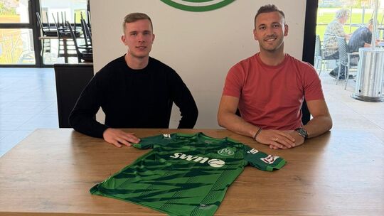 Der 21-jährige Offensivakteur Jesper Penterman (links) geht künftig für den Oberligisten FV Engers auf Torejagd. Den Transfer tü Der 21-jährige Offensivakteur Jesper Penterman (links) geht künftig für den Oberligisten FV Engers auf Torejagd. Den Transfer tü