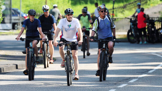 Das Sayntal gehörte ganz den Radfahrern, Inlinern und Wanderern, wie hier in Isenburg. Das Sayntal gehörte ganz den Radfahrern, Inlinern und Wanderern, wie hier in Isenburg.