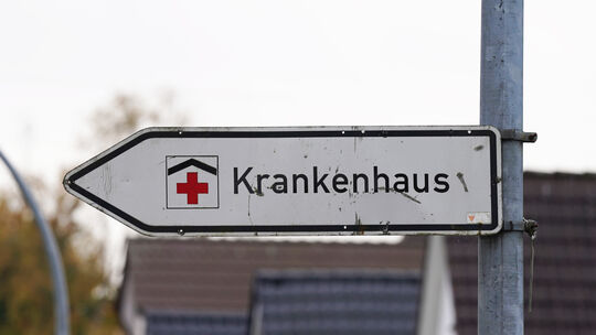 Die Landrätinnen und Landräte in Rheinland-Pfalz fürchten um die Krankenhauslandschaft. Sie wenden sich mit einem flammenden App Die Landrätinnen und Landräte in Rheinland-Pfalz fürchten um die Krankenhauslandschaft. Sie wenden sich mit einem flammenden App