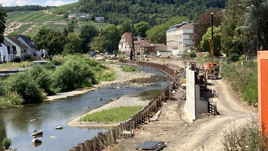 Hochwasserschutzmaßnahmen an der Ahr wurden und werden fertiggestellt. Doch sie reichen nach Ansicht des Fachmanns Holger Schütt Hochwasserschutzmaßnahmen an der Ahr wurden und werden fertiggestellt. Doch sie reichen nach Ansicht des Fachmanns Holger Schütt