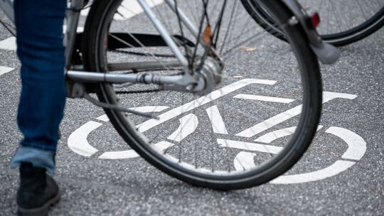 Radfahrer haben während der Buga 2029 noch keinen durchgehenden eigenen Weg zwischen St. Goarshausen und Kaub: Im Bereich des Ha Radfahrer haben während der Buga 2029 noch keinen durchgehenden eigenen Weg zwischen St. Goarshausen und Kaub: Im Bereich des Ha