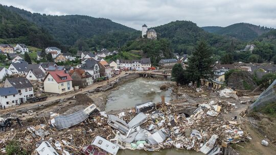 Die Ahrflut hat schonungslos aufgedeckt, wie schlecht Rheinland-Pfalz beim Katastrophenschutz aufgestellt ist. Die fatalen Folge Die Ahrflut hat schonungslos aufgedeckt, wie schlecht Rheinland-Pfalz beim Katastrophenschutz aufgestellt ist. Die fatalen Folge