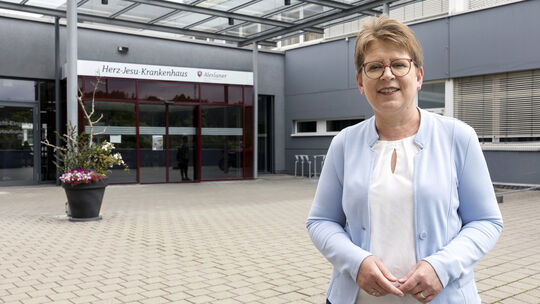 Das Krankenhaus Dernbach ist für Tanja Machalet ein besonderer Ort, der nicht nur symbolisch für die medizinische Versorgung im Das Krankenhaus Dernbach ist für Tanja Machalet ein besonderer Ort, der nicht nur symbolisch für die medizinische Versorgung im