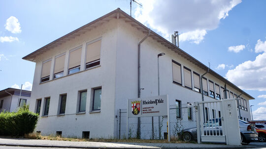 Wie gut ist das Landesamt für Brand- und Katastrophenschutz mit Hauptsitz in Koblenz nach seiner Gründung aufgestellt? Um sich e Wie gut ist das Landesamt für Brand- und Katastrophenschutz mit Hauptsitz in Koblenz nach seiner Gründung aufgestellt? Um sich e