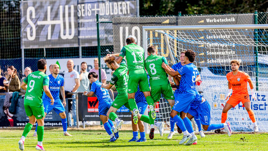 Da stimmte die Zuordnung bei einer Standardsituation laut FCEK-Trainer Patrick Kühnreich überhaupt nicht. Engers-Innenverteidige Da stimmte die Zuordnung bei einer Standardsituation laut FCEK-Trainer Patrick Kühnreich überhaupt nicht. Engers-Innenverteidige