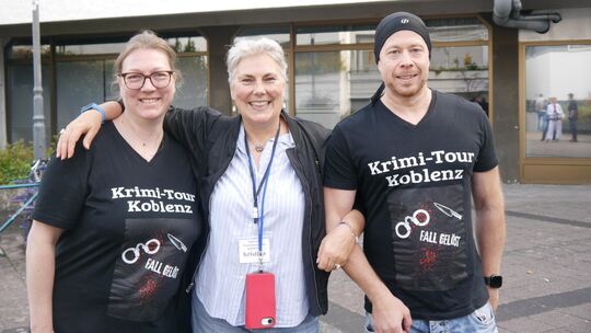 Zusammen mit ihren Kollegen Carola Schreiner (links) und Stefan Schnorr unternimmt Kristina Venus kriminalistische Stadtführunge Zusammen mit ihren Kollegen Carola Schreiner (links) und Stefan Schnorr unternimmt Kristina Venus kriminalistische Stadtführunge
