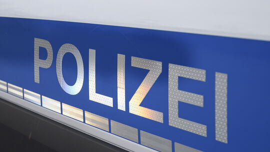 Die Polizei in Bad Kreuznach sucht Zeugen nach einem Angriff auf eine vollverschleierte Frau in der Fußgängerzone. Die Polizei in Bad Kreuznach sucht Zeugen nach einem Angriff auf eine vollverschleierte Frau in der Fußgängerzone.