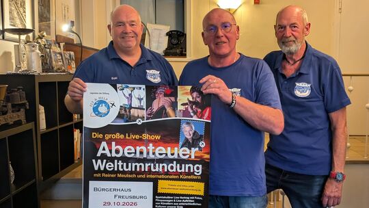 Ralf Schaumann, Uwe Manderbach und Bernd Schneider mit dem Plakat für die Live-Show von Reiner Meutsch. Ralf Schaumann, Uwe Manderbach und Bernd Schneider mit dem Plakat für die Live-Show von Reiner Meutsch.