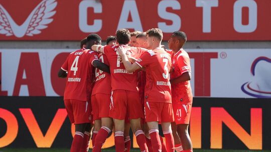 1. FC Kaiserslautern - SV Darmstadt 98 1. FC Kaiserslautern - SV Darmstadt 98