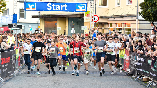 Beim 12. Westerwälder Firmenlauf im vergangenen Jahr waren insgesamt mehr als 1300 Teilnehmer am Start – allein mehr als 800 Sch Beim 12. Westerwälder Firmenlauf im vergangenen Jahr waren insgesamt mehr als 1300 Teilnehmer am Start – allein mehr als 800 Sch