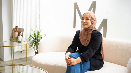 Im Mery Moi empfängt Meryem Kocak normalerweise ihre Kundschaft. Im Gespräch mit unserer Redaktion erzählt die 29-Jährige, wie s Im Mery Moi empfängt Meryem Kocak normalerweise ihre Kundschaft. Im Gespräch mit unserer Redaktion erzählt die 29-Jährige, wie s