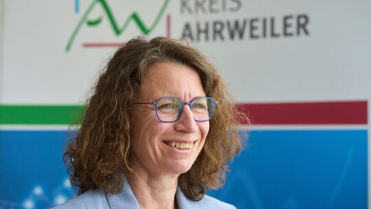 Landrätin Cornelia Weigand vertritt eine klare Position bei den Hochwasserrückhaltebecken. Landrätin Cornelia Weigand vertritt eine klare Position bei den Hochwasserrückhaltebecken.