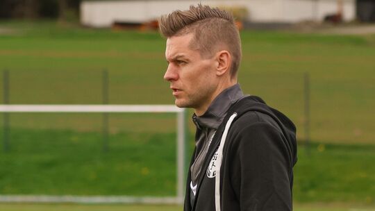 Berod-Wahlrods Trainer Lukas Haubrich freut sich, dass sein Team vor allem in der Offensive im Vergleich zur vergangenen Rückrun Berod-Wahlrods Trainer Lukas Haubrich freut sich, dass sein Team vor allem in der Offensive im Vergleich zur vergangenen Rückrun