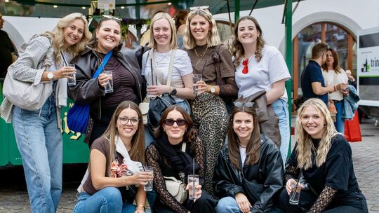Der Koblenzer Schängelmarkt hat zum 48. Mal Tausende Besucher angelockt, wie diese Gruppe aus dem Westerwald. Der Koblenzer Schängelmarkt hat zum 48. Mal Tausende Besucher angelockt, wie diese Gruppe aus dem Westerwald.