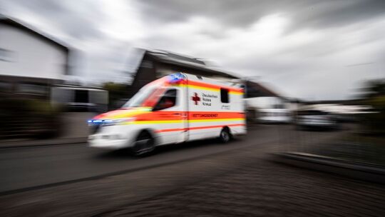 Frontalzusammenstoß auf Bundesstraße Frontalzusammenstoß auf Bundesstraße