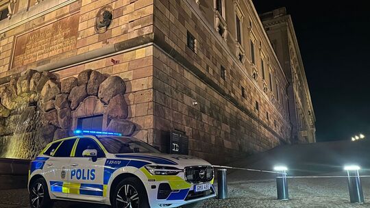 Polizeischüsse am Stockholmer Schloss Polizeischüsse am Stockholmer Schloss