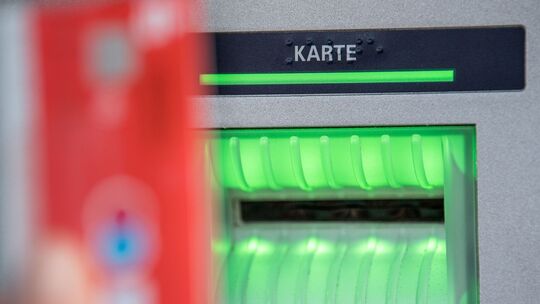 Geld abheben Geld abheben