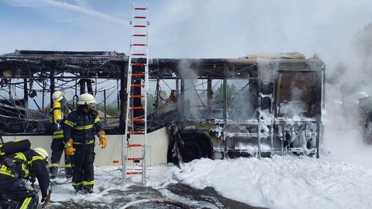 Im Andernacher Kräwerweg war dieser Linienbus im April in Flammen aufgegangen. Zuvor hatte es breits zwei ähnliche Brände gegebe Im Andernacher Kräwerweg war dieser Linienbus im April in Flammen aufgegangen. Zuvor hatte es breits zwei ähnliche Brände gegebe