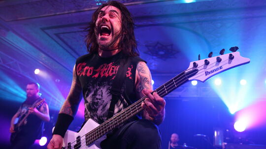 Unter den 24 Acts der zweiten Rock-am-Ring-Bandwelle finden sich auch die US-Metalcore-Pioniere von Killswitch Engage und deren Unter den 24 Acts der zweiten Rock-am-Ring-Bandwelle finden sich auch die US-Metalcore-Pioniere von Killswitch Engage und deren