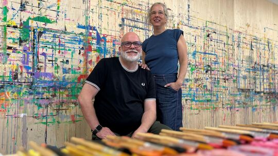 Auf Initiative von Marcus Hoffstadt (links) und Stephanie Schwarz (nicht im Bild) entging die Alte Limofabrik 2021 dem geplanten Auf Initiative von Marcus Hoffstadt (links) und Stephanie Schwarz (nicht im Bild) entging die Alte Limofabrik 2021 dem geplanten