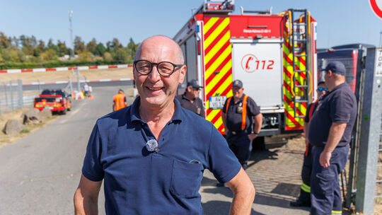 Dieter Merten ist Wehrleiter der Freiwilligen Feuerwehr der VG Adenau und hat die Sichterheit am Nürburgring im Blick. Dieter Merten ist Wehrleiter der Freiwilligen Feuerwehr der VG Adenau und hat die Sichterheit am Nürburgring im Blick.