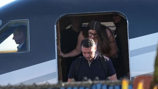 Wahlverlierer Bolsonaro kommt in USA an Wahlverlierer Bolsonaro kommt in USA an